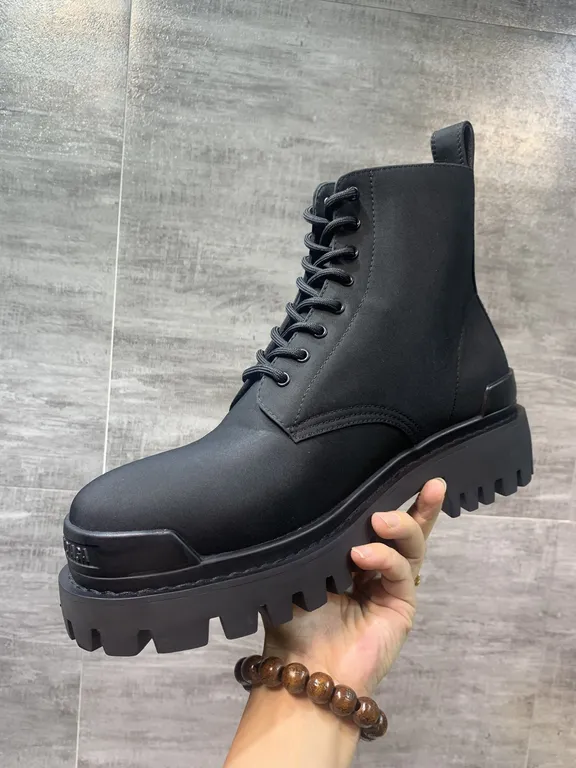 Balenciaga Shoe 